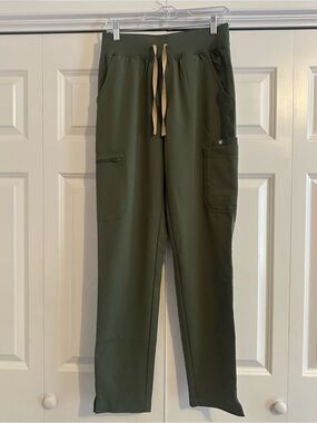 Figs Women's Olive Drawstring Cargo Joggers with Tan Drawcord